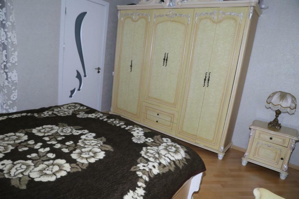 Nana'S Apartment Kutaisi Esterno foto