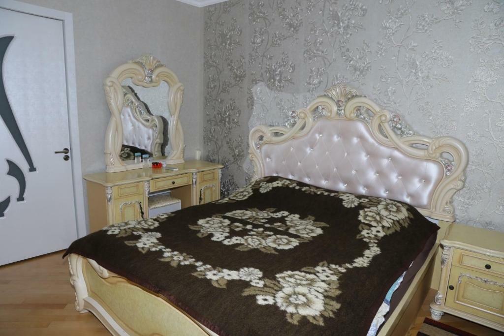 Nana'S Apartment Kutaisi Esterno foto